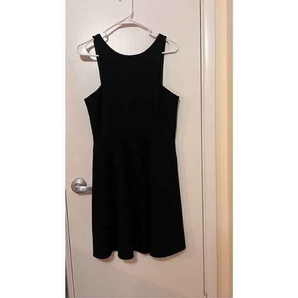 4C Women's Sleeveless Round Neck Casual A-Line Mini Dress Solid Black Size 6 - Picture 2 of 10